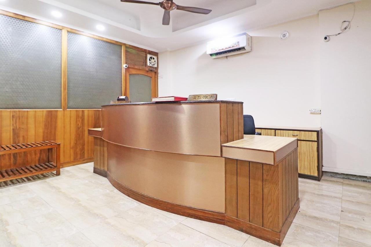 Hotel Westend Holiday Home 5 Mint From Nizamuddin Railway Station New Delhi Exterior photo