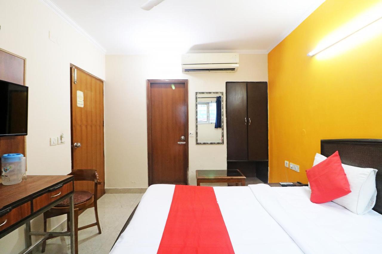 Hotel Westend Holiday Home 5 Mint From Nizamuddin Railway Station New Delhi Exterior photo